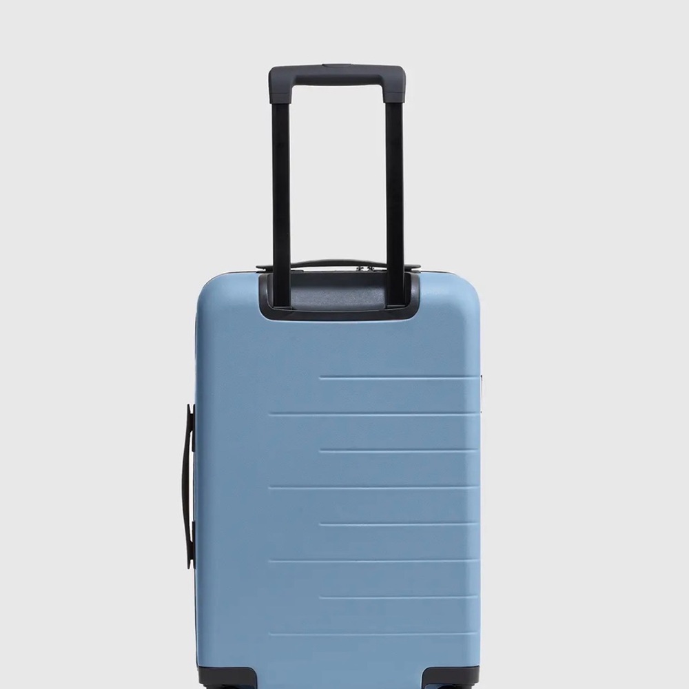 Quince Small Carryon Suitcase in Light Blue (See Photos for dimensions No bundle - Picture 6 of 8